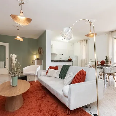 Mediterranee - 200m Dal Mare, Parcheggio Privato, Idromassaggio אימפריה