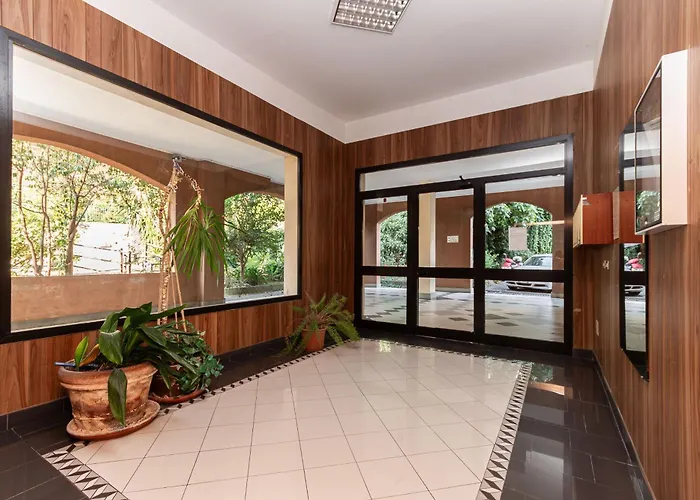 Mediterranee - 200m Dal Mare, Parcheggio Privato, Idromassaggio Imperia