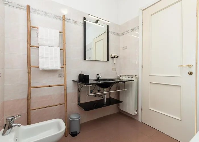 Mediterranee - 200m Dal Mare, Parcheggio Privato, Idromassaggio Apartman Imperia