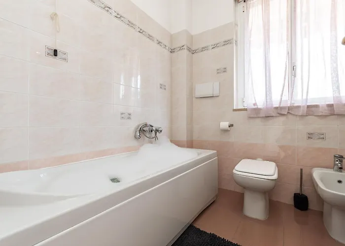 Mediterranee - 200m Dal Mare, Parcheggio Privato, Idromassaggio Apartman *